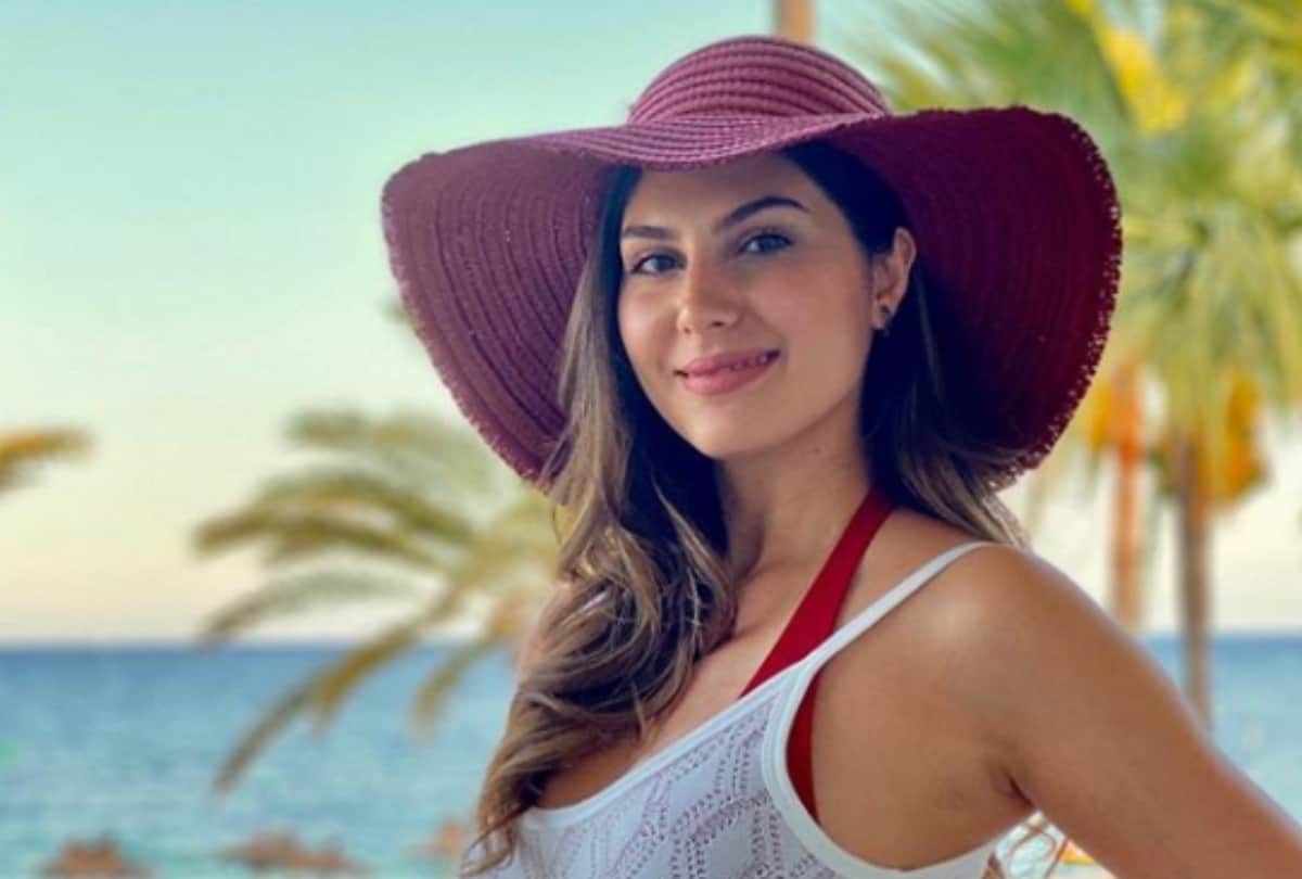 Man arrested for trying to barge into Elnaaz Norouzi’s room at a property in Goa