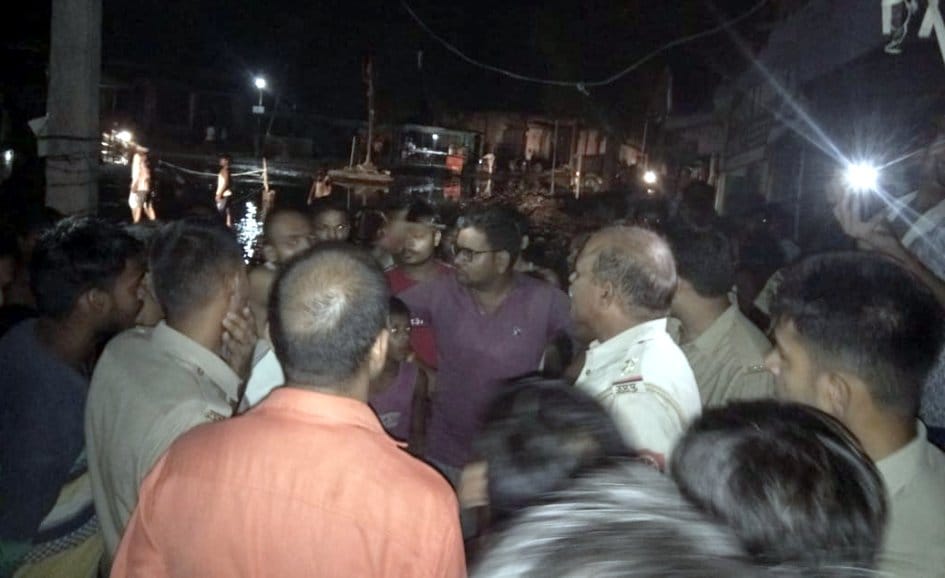 pradarshan in Khiri