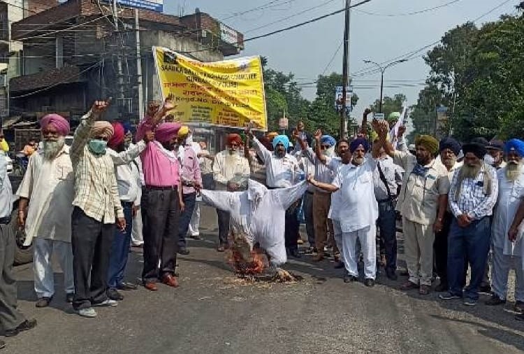 Former soldiers supported the protest of farmers against farmbills in Punjab