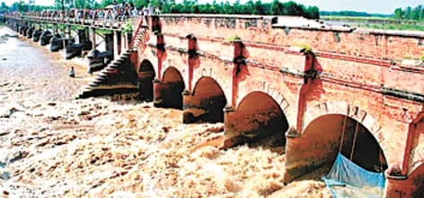 railway bridge construction will be start soon at ganga between daraganj-jhunsi