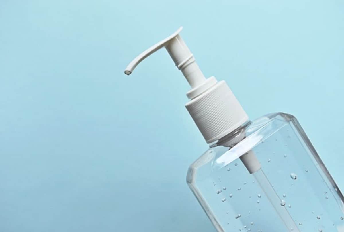 other important uses of sanitizer in hindi