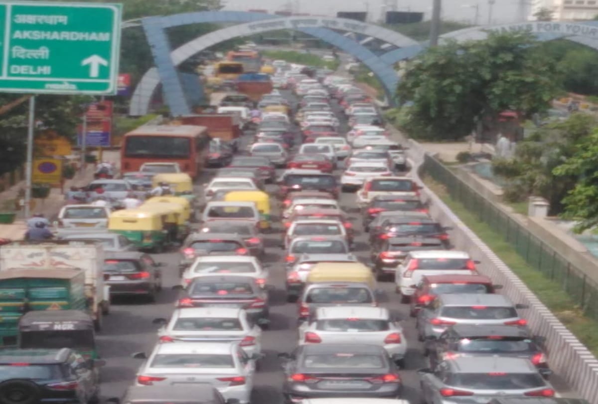 Farm bills 2020 farmers coming from noida greater noida stopped at noida delhi border traffic jam all update