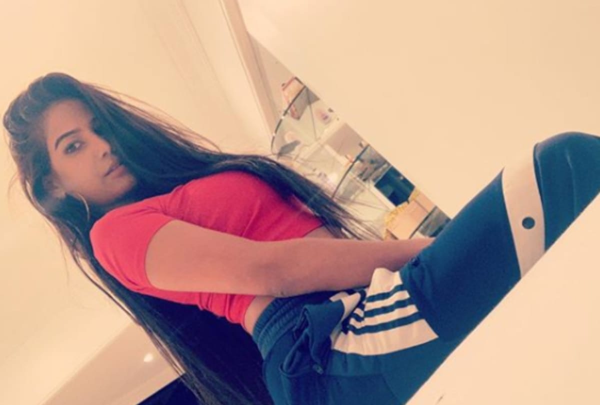 Poonam Pandey Instagram account hack Bold Model urges everyone to not reply