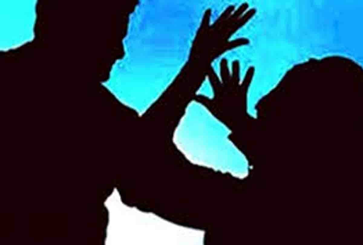 Father beaten for opposing molestation