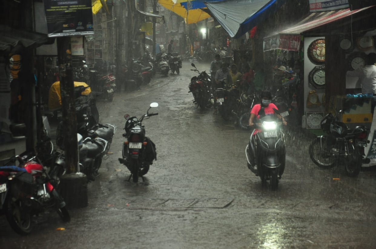 Happy session for rainning day