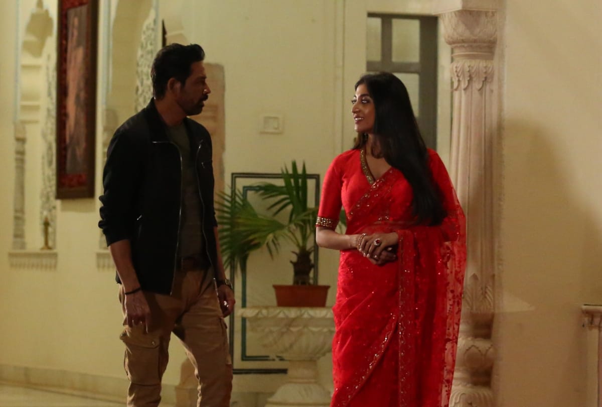 Avinash Das film Raat Baaki Hai with paoli dam and anup soni
