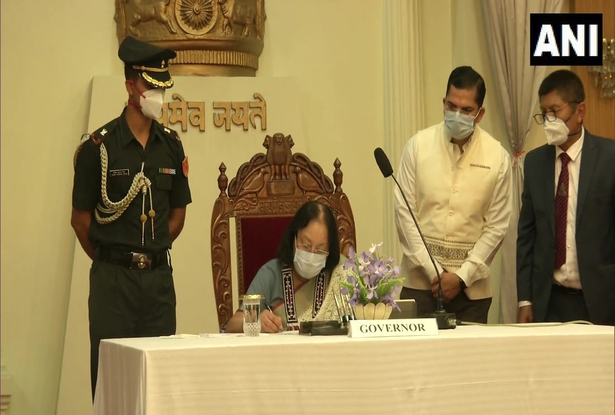five new ministers take oaths in Imphal in Raj Bhavan manipur