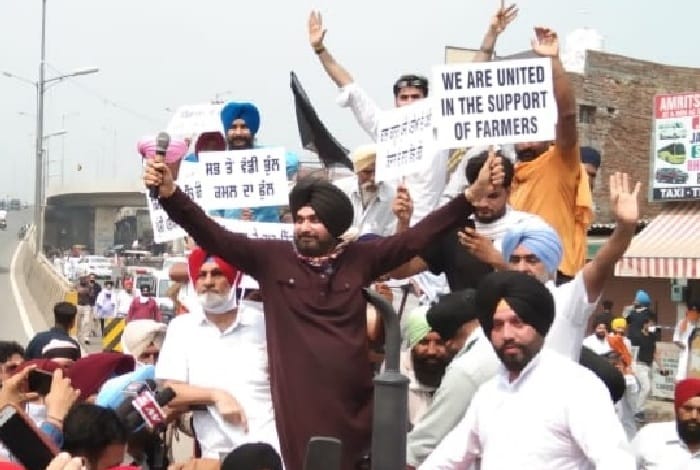 Navjot Sidhu Seen in New Flavour
