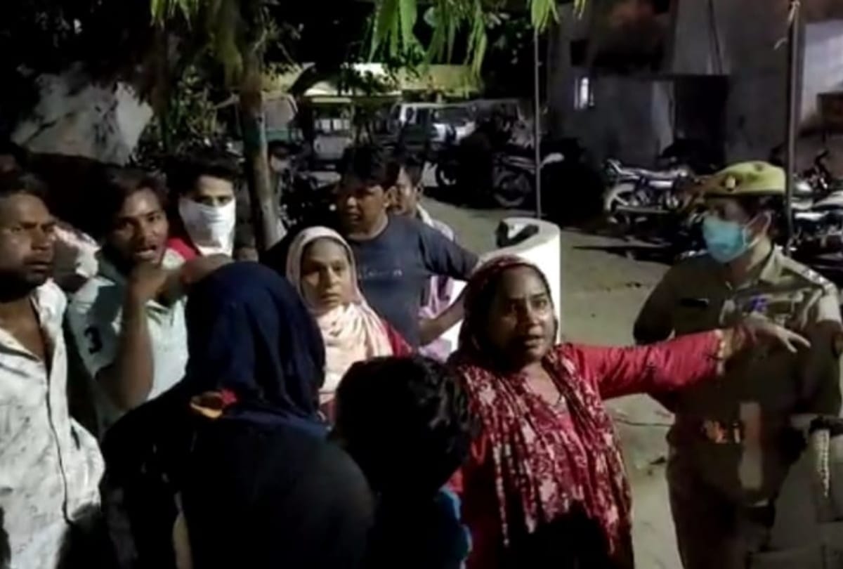 Ghaziabad man suicide in vijay nagar police station was arrested on wife complaint later wife feels guilty