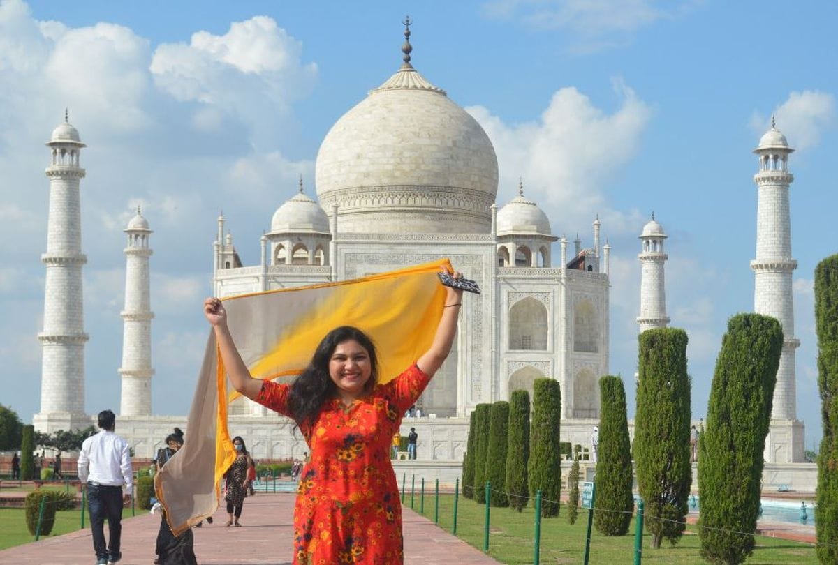 Tajmahal Tourist Only 2500 Tickets Sold