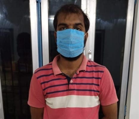 Bullying given to SSP by calling him CM secretary arrested in Varanasi
