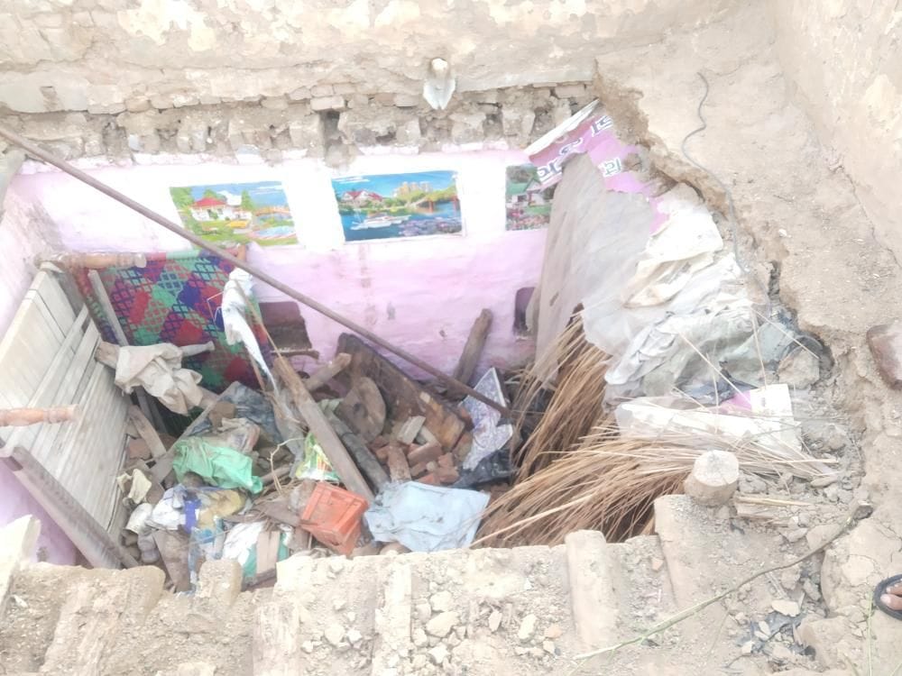 Raw house fell in rains in Kaval