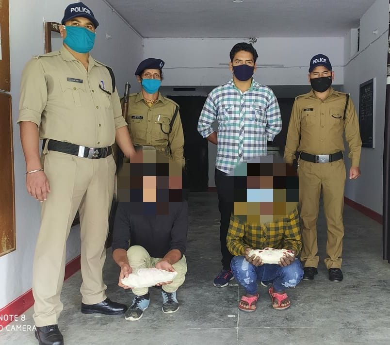 Two accused including 964 gram charas arrested in Champawat