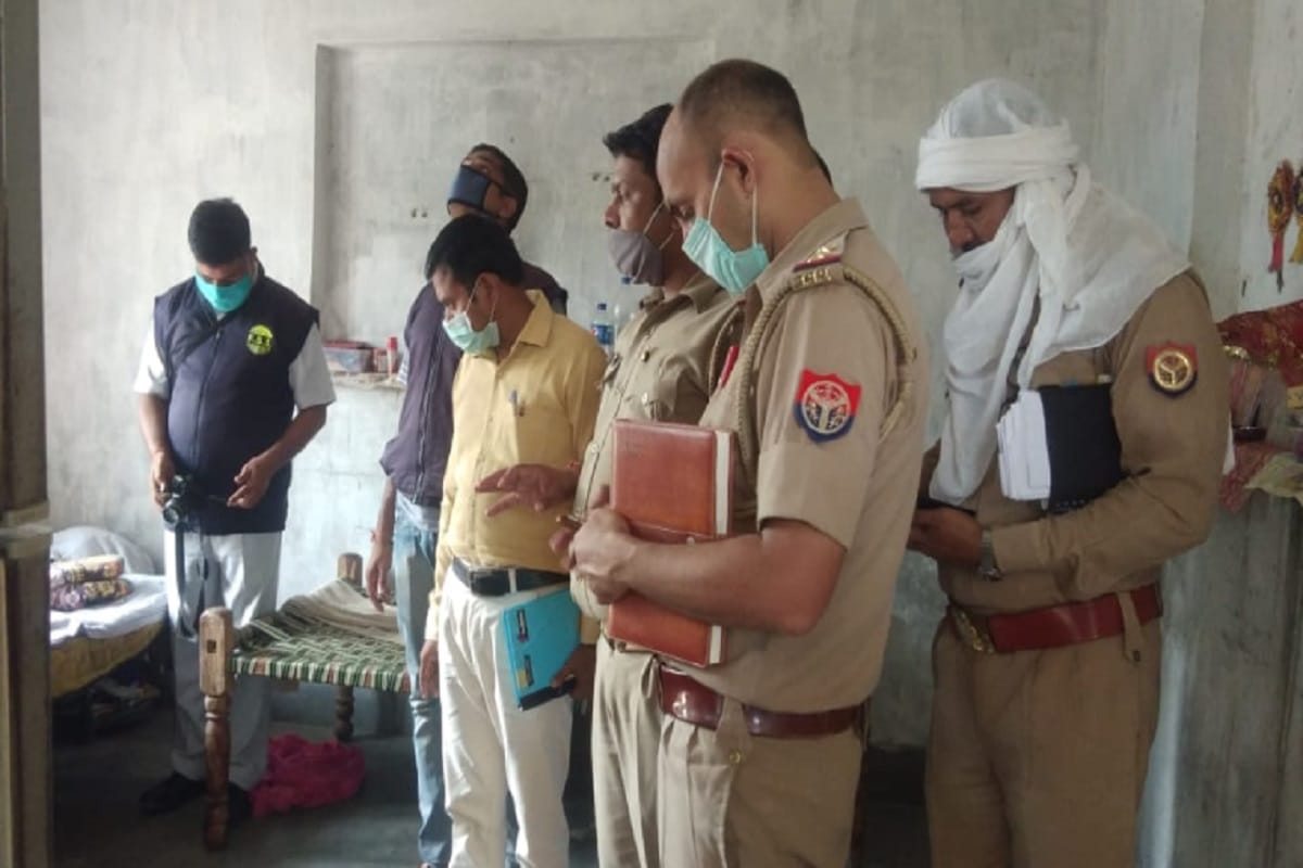UP Crime News: Dead body of a couple have found in room at Meerut