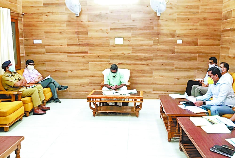Neelkanth Tiwari meeting with officers in Ayodhya.