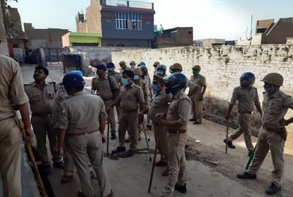 Attack On Prv Police Team In Mathura Crime News
