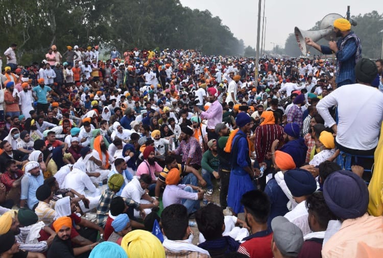 Bharat Bandh: Farmers protest against Farm bills in Haryana