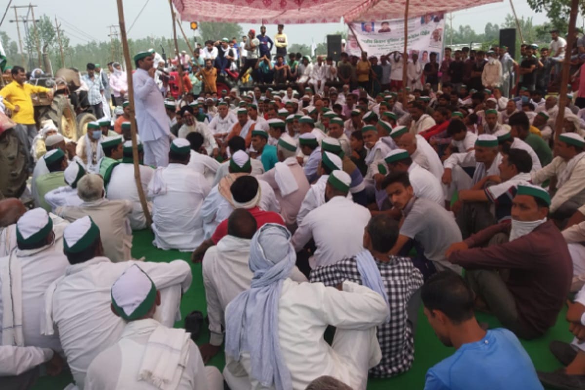 kisan curfew: farmers chakka jam and protest in west up against opposition of agriculture bill