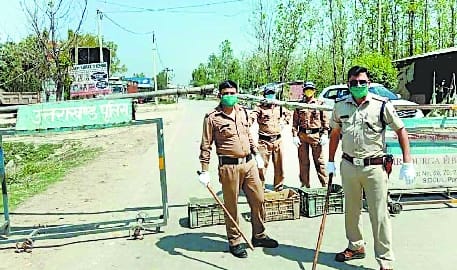 When police arrived, the recruits ran away from the barrier