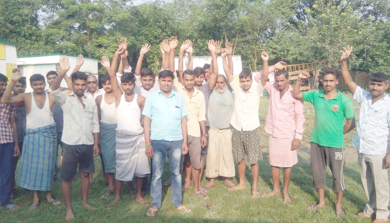 Power loss of 52 consumers due to 8 defaulters