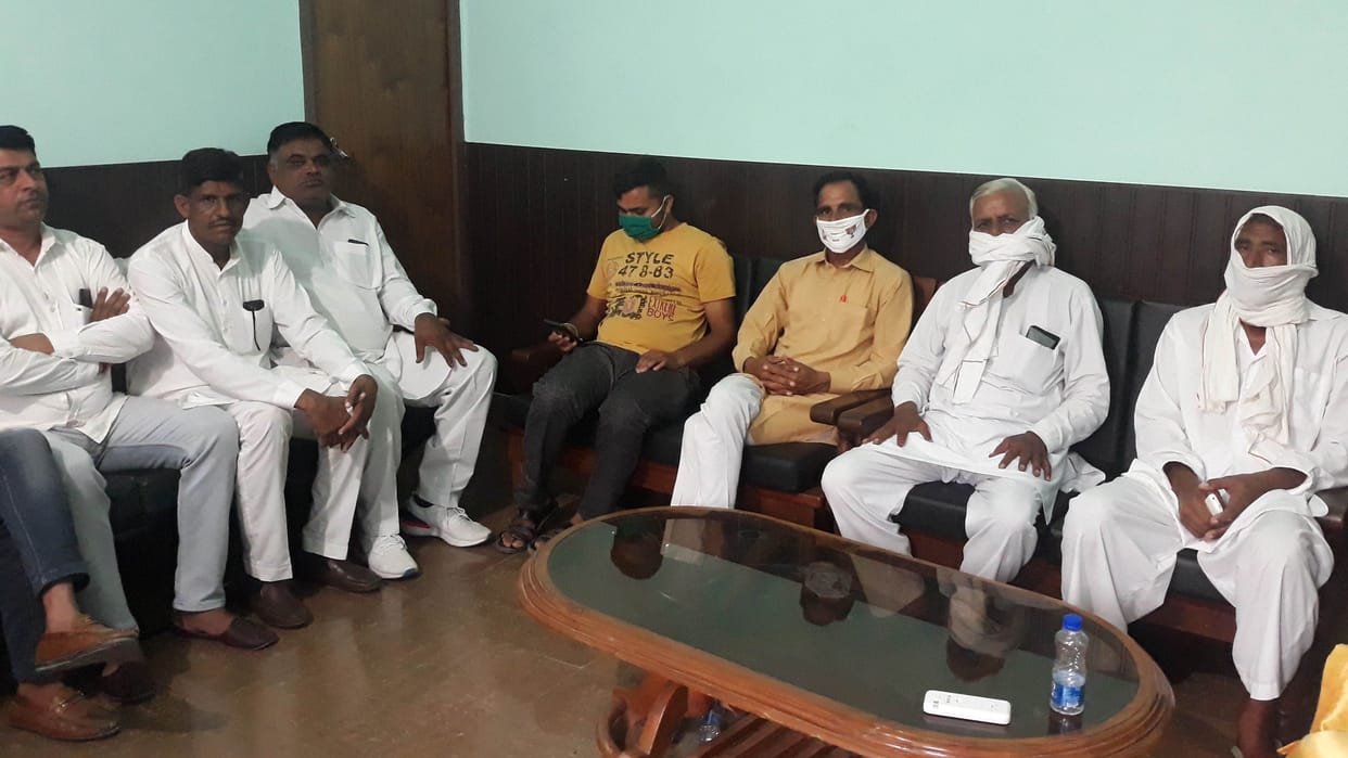 Now BJP workers divided into two groups in Sonali-Subhash case