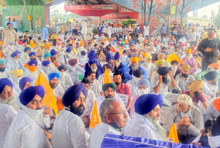 Punjab bandh: See the Photos of Punjab bandh, Farmers Protest against farm bills 2020