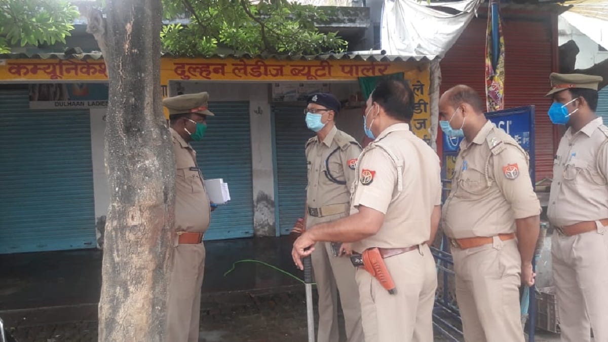 Murder of man while sleeping in varanasi sp crime reached on spot