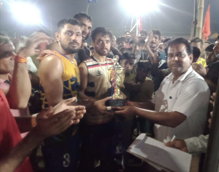 Kamal Toto team captured the trophy in volleyball