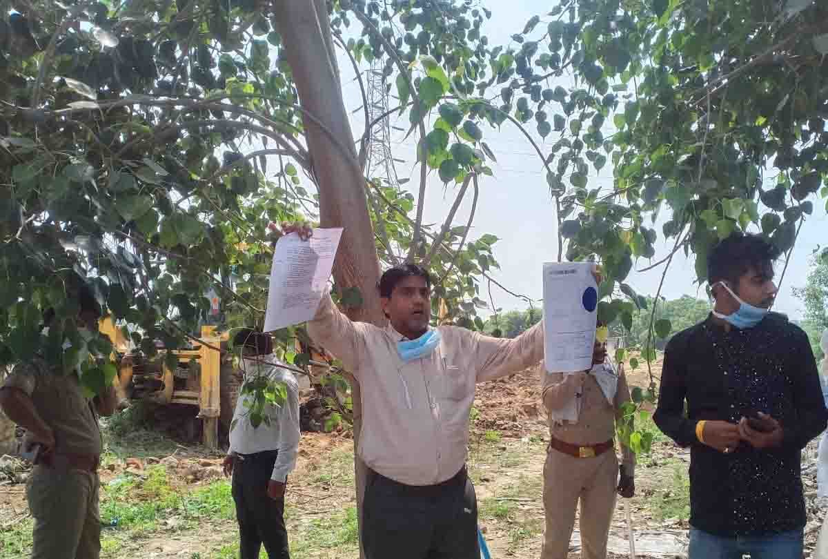 Uproar over demolition of spleen factory