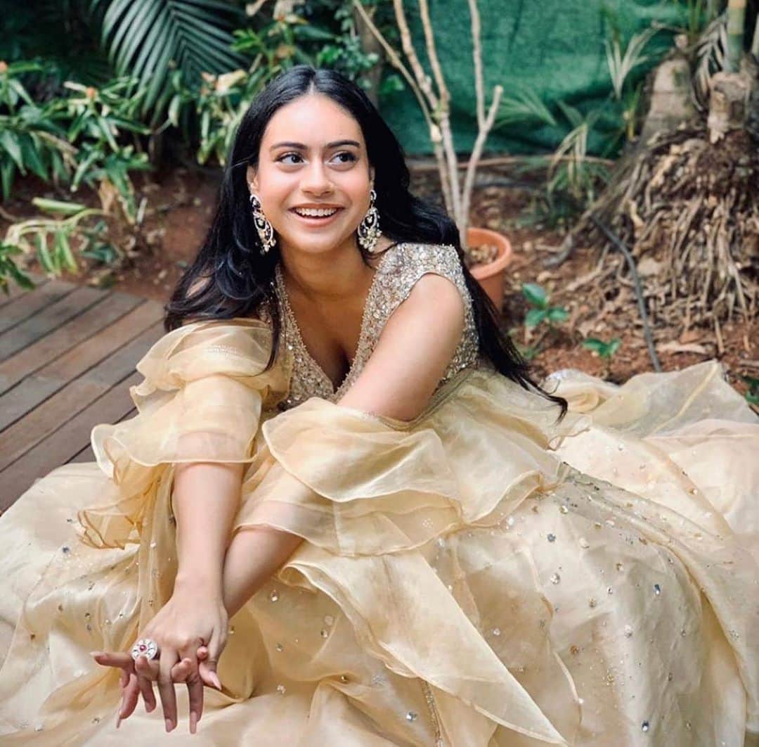 Ajay Devgan Kajol Daughter Nysa Devgan stuck to speaking hindi in school program netizens troll for language