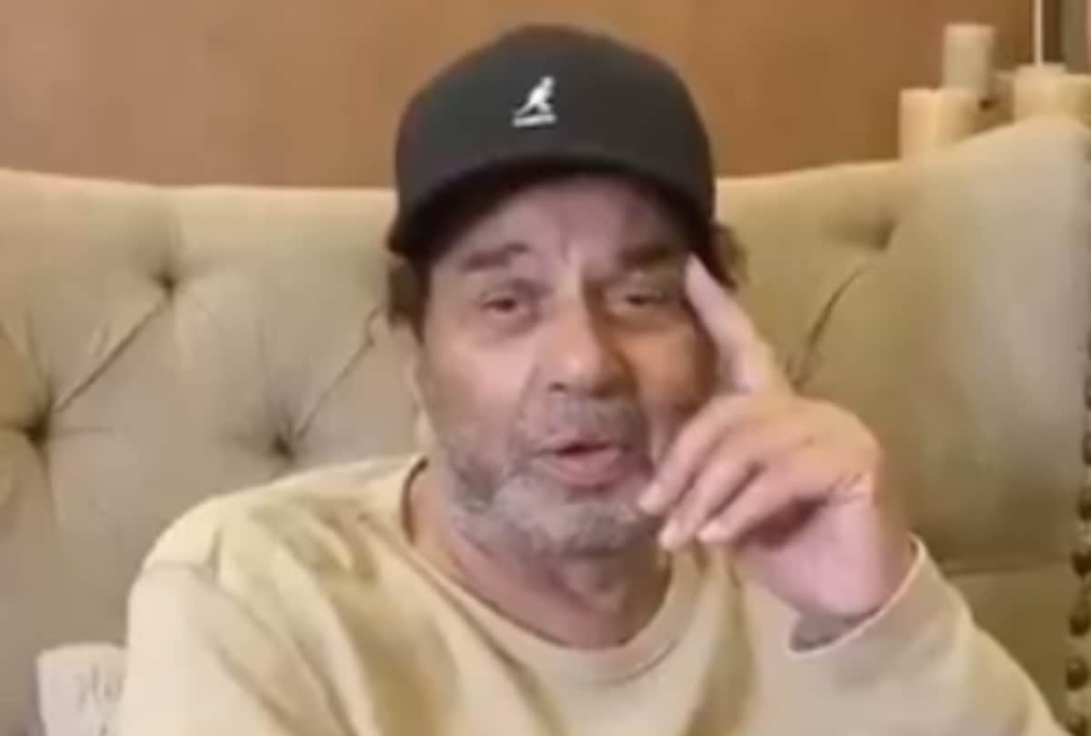 Dharmendra lockdown look singing mohammed rafi song and remember old days