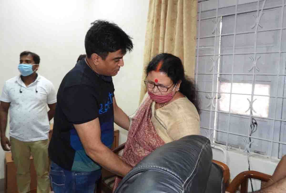 mayor was angry after seeing SP MLAs, left the meeting