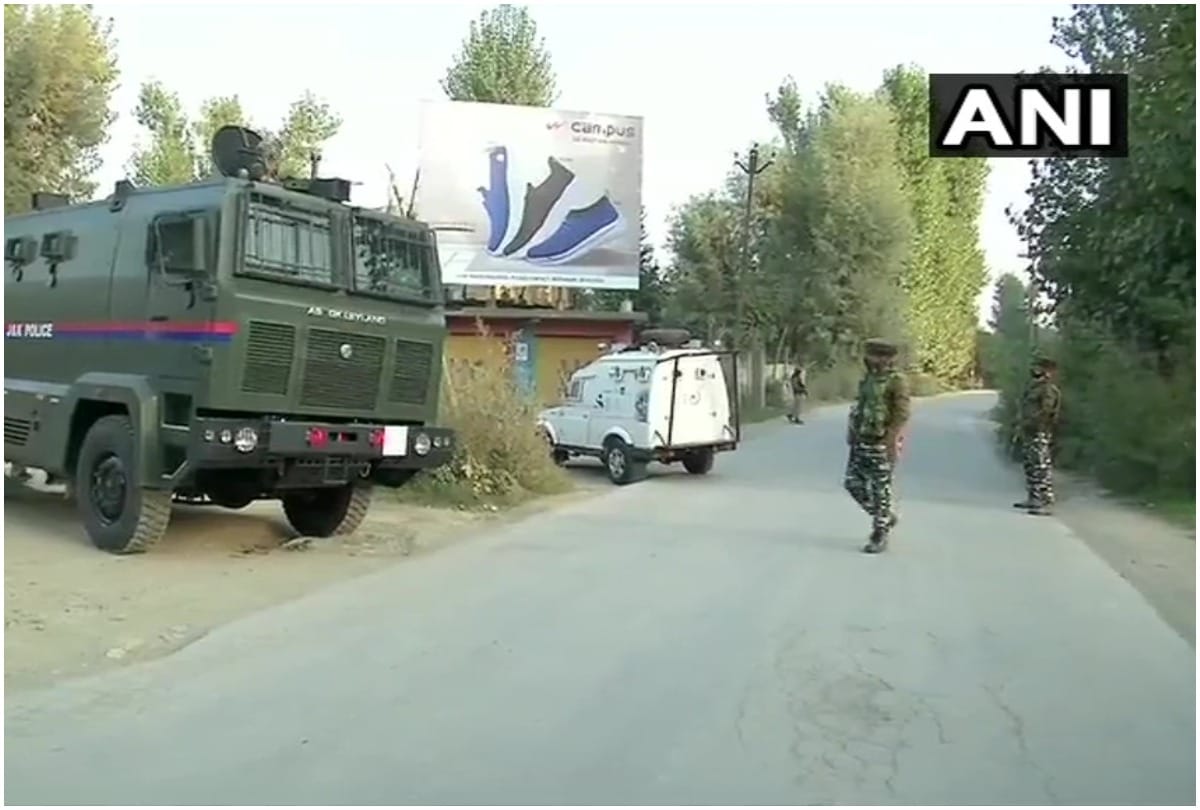 Encounter between security forces and militants at Samboora area of Awantipora