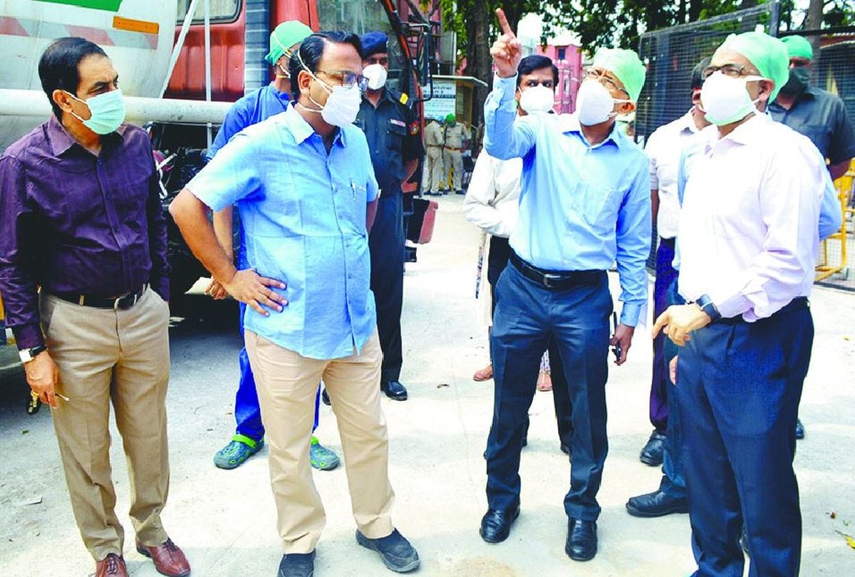 Additional Chief Secretary Visits Metro Yard