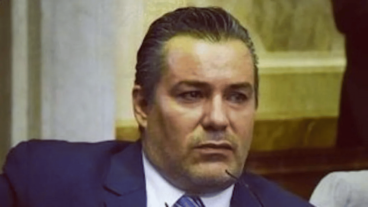 Argentinian politician Juan Emilio Ameri had to resign after caught kissing partner private parts during virtual session of Congress