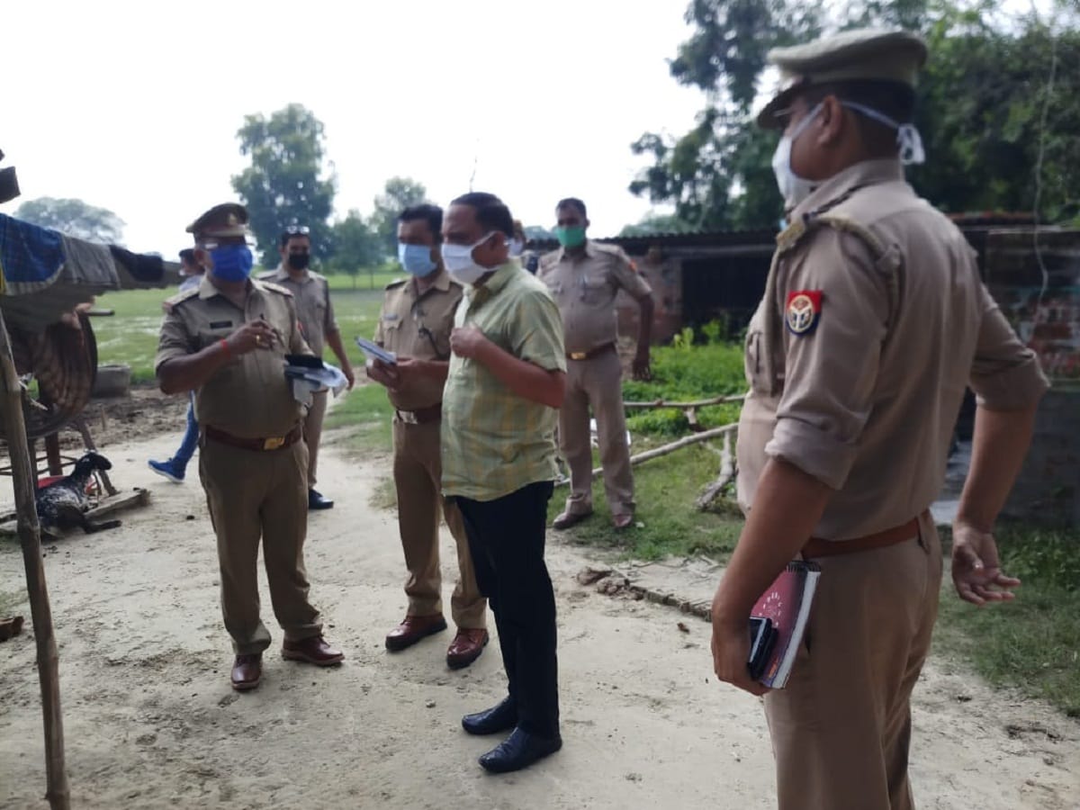 Old died by gun shot in azamgarh up