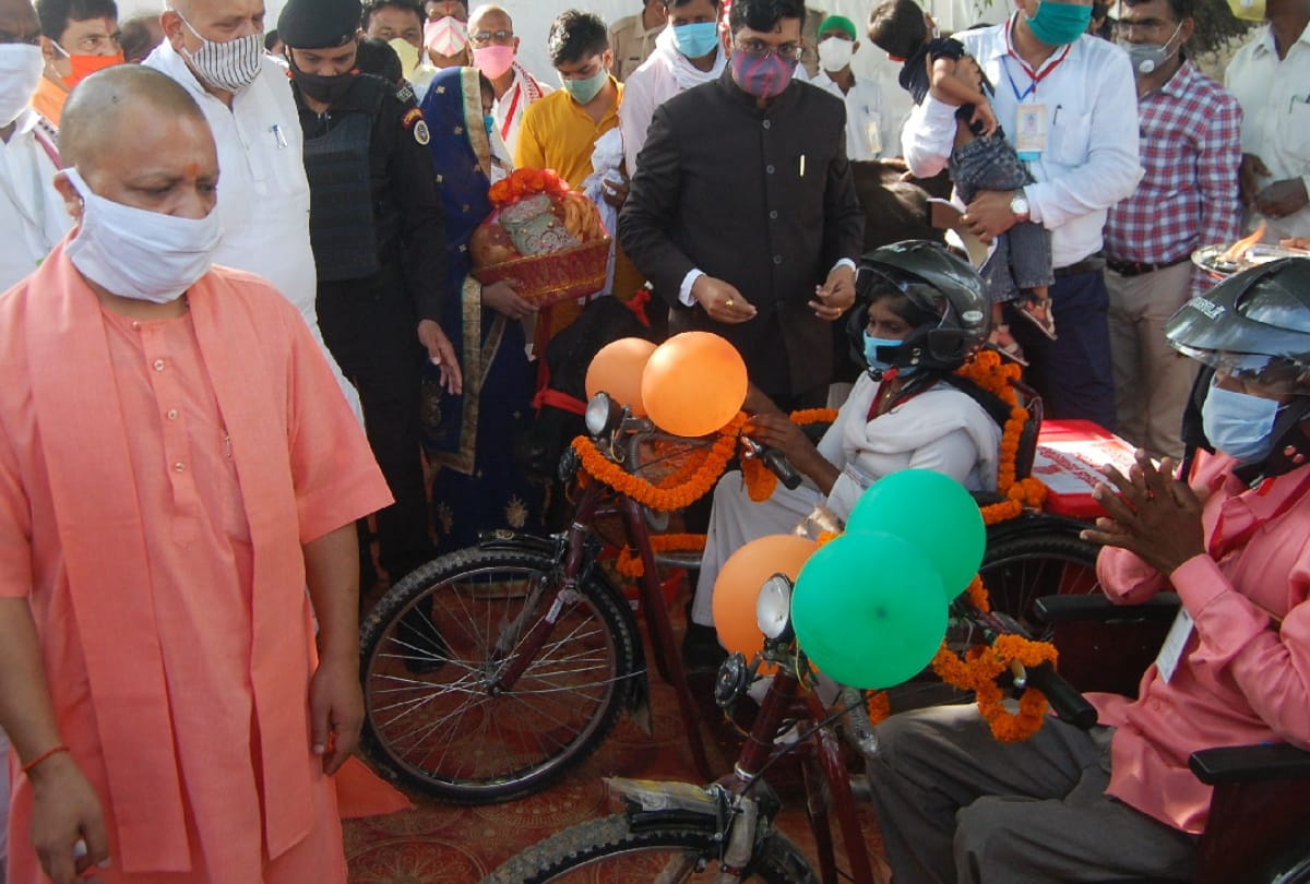 CM Yogi Adityanath Visit in deoria news