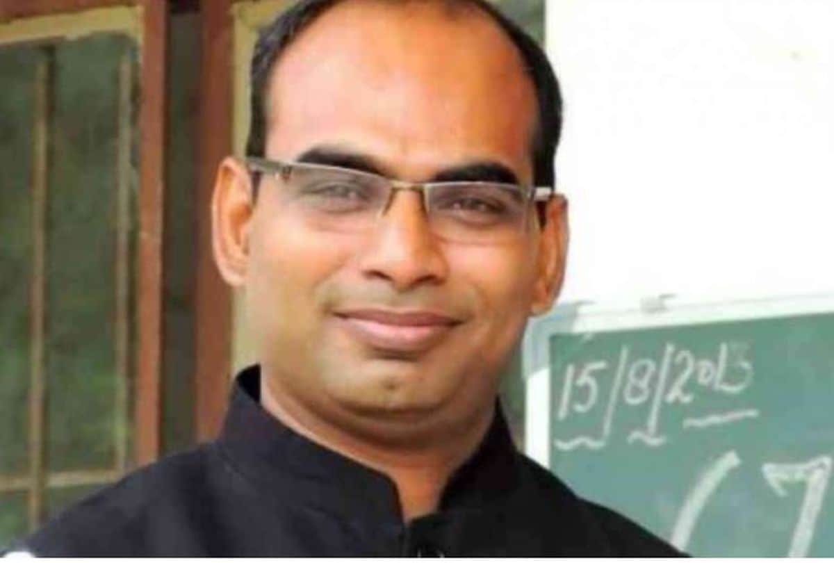 British officer became mad then the mental hospital opened in Agra