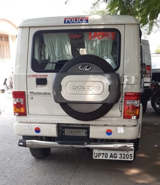 Traffic police are not being challan  of officer's vehicle