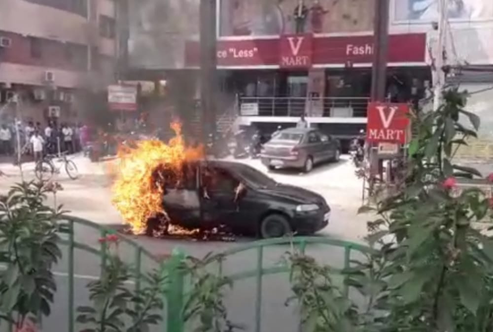 A car catches fire in Krishna nagar in Lucknow.