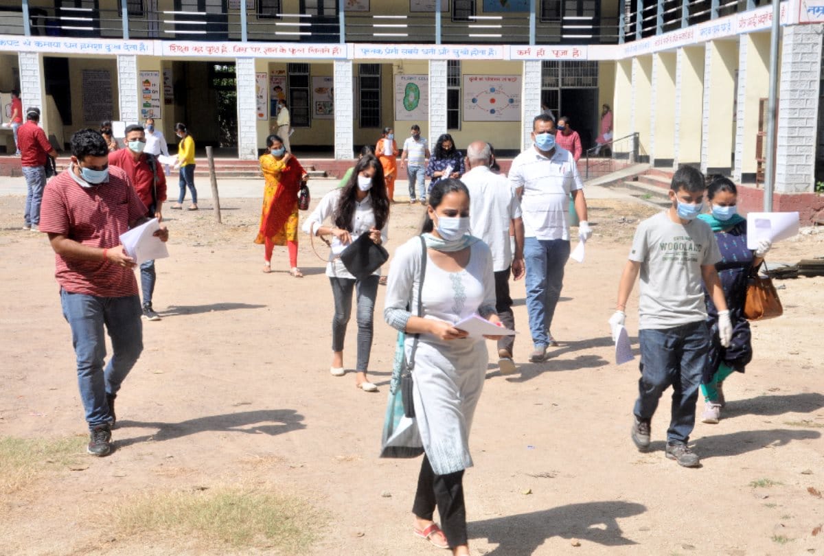Physics, Chemistry, Maths In Class 12 Not Mandatory For Engineering Course AICTE