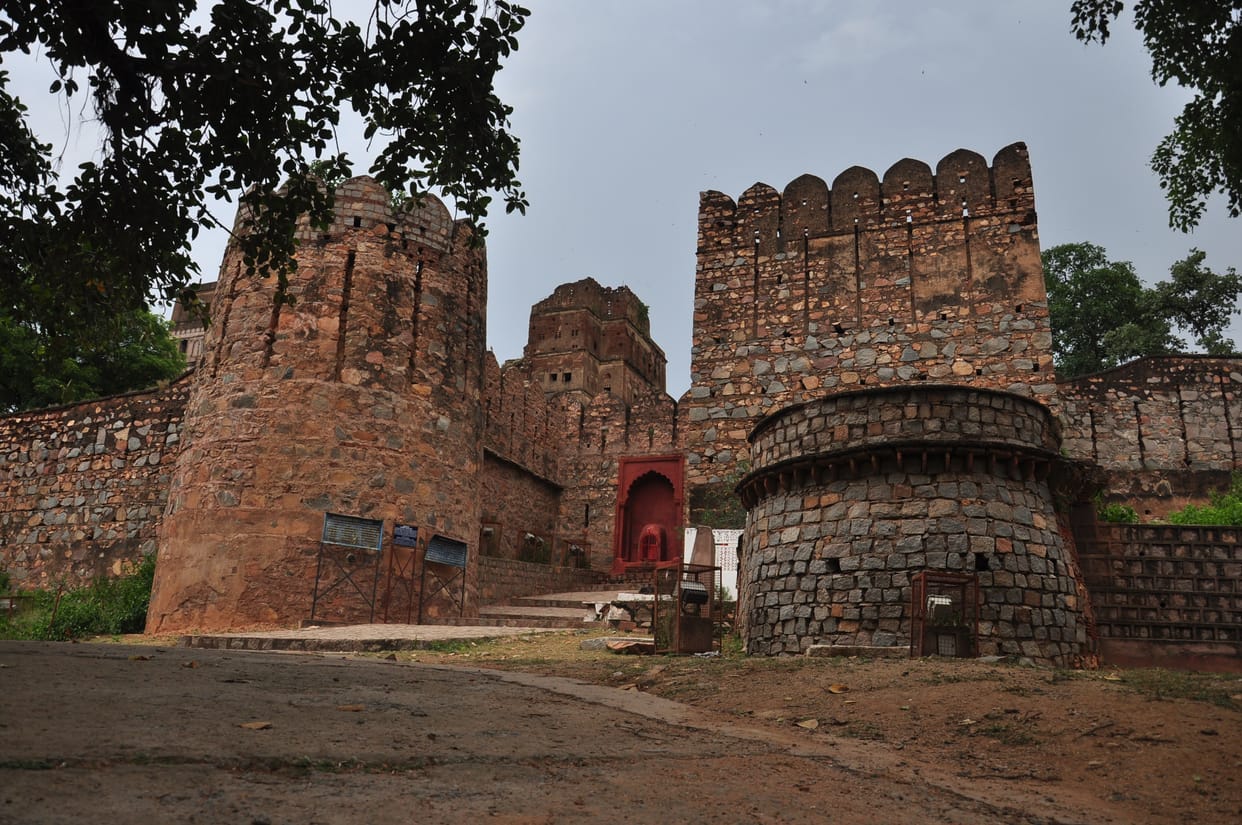If you dont see jhansi beautiful than you dont see anythings