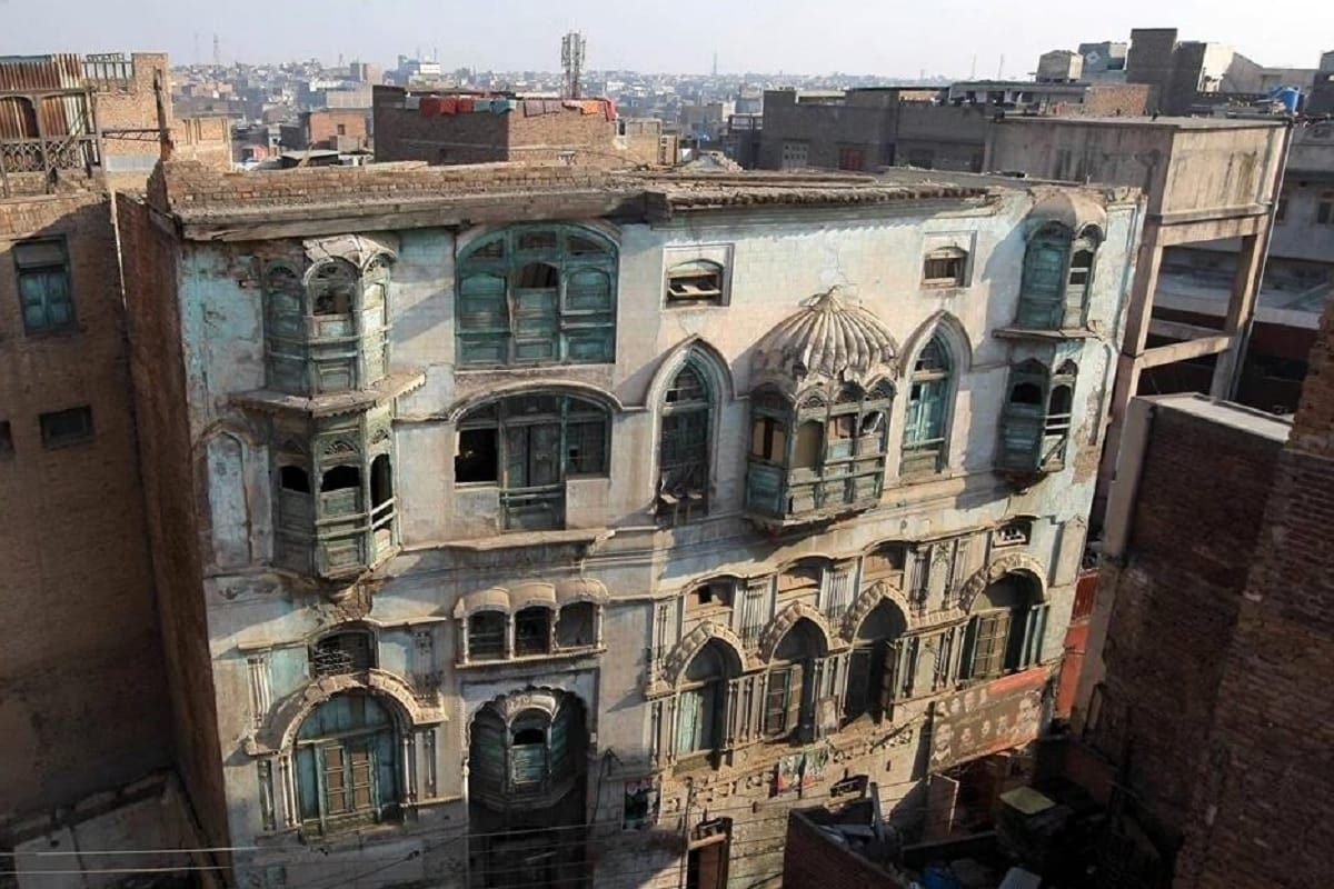 Khyber Pakhtunkhwa government in Pakistan to buy ancestral homes of Veteran actors Raj Kapoor and Dilip Kumar