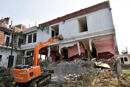 Ateeq Ahmed News: Lajj PDA demolished 30 rooms in Bhutto close to former MP Atik Ahmed