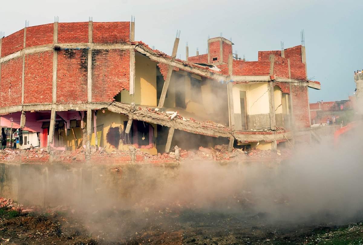 Ateeq Ahmed News: Lajj PDA demolished 30 rooms in Bhutto close to former MP Atik Ahmed