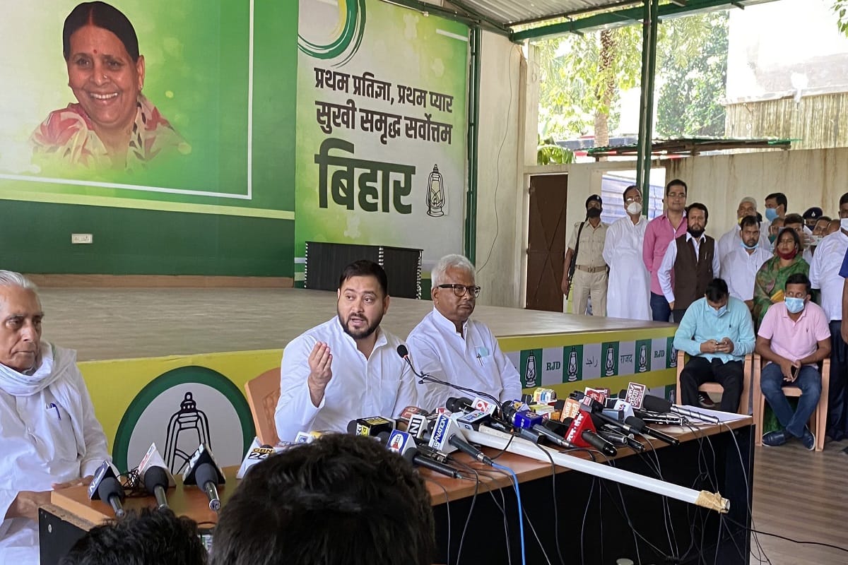 Bihar Election 2020: Tejashwi yadav election promise will give 10 lakh youth jobs in first cabinet with first pen