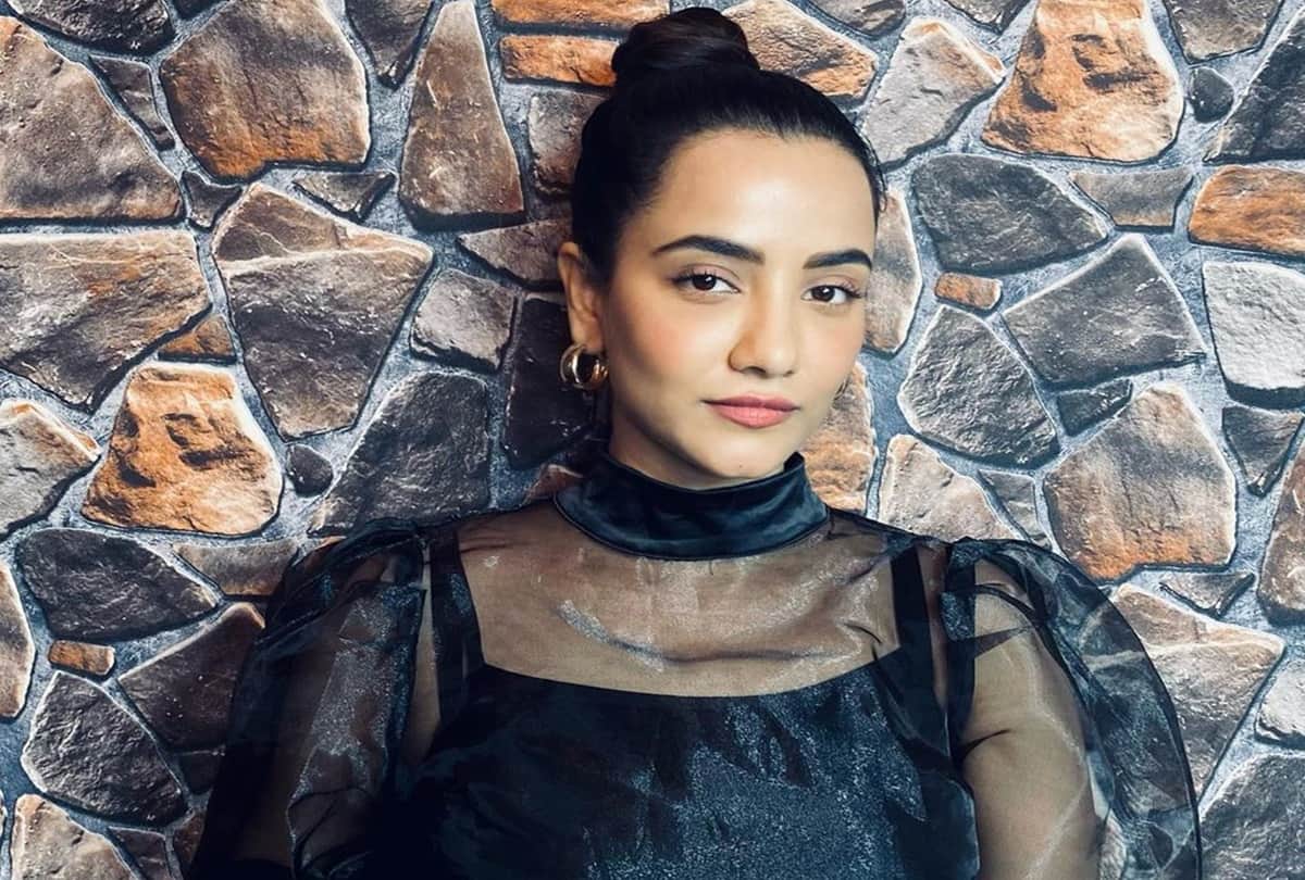 Tia Bajpai Undergoes Drug Test Herself Share Reports and Urges Other Celebs To Do The Same