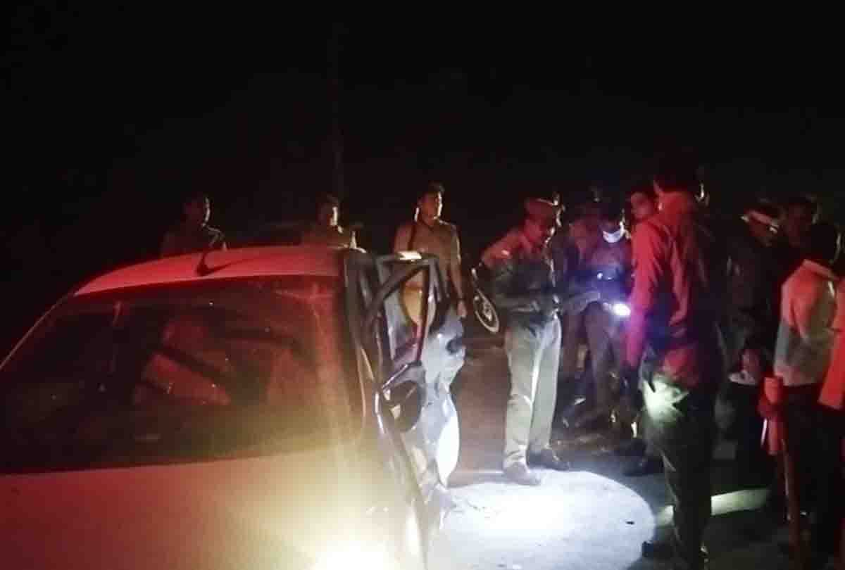 Car collided with roadways bus, one killed, six injured