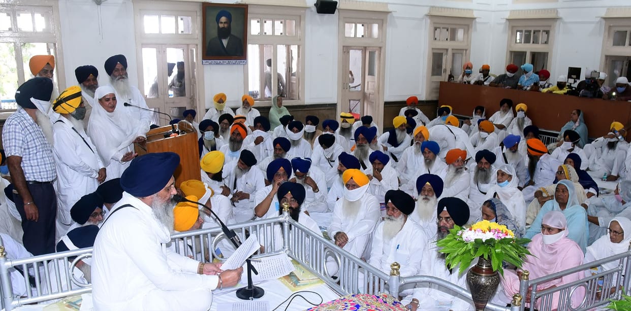 protest against Bibi Jagir Kaur