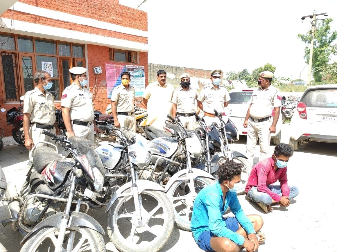 Two thieves arrested with six stolen motorcycles